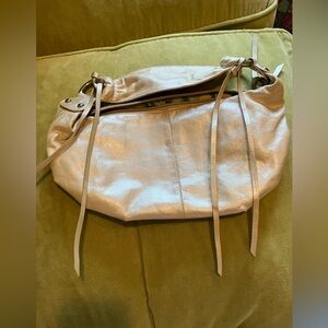 Elegant pearly Cream Leather Bag